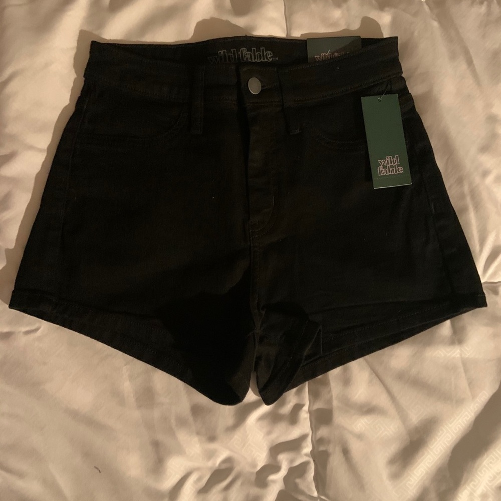 Women’s Wild Fable Black shorts!